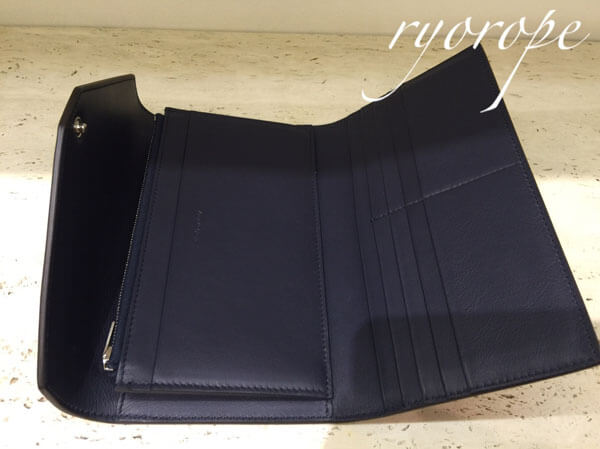 2017SS NEW セリーヌ POCKET TRIFOLDED セリーヌ コピー 財布 105853AD4 Green Smoke